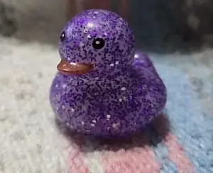 (image for) Purple Glitter Duck