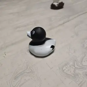 (image for) Yin and Yang Duck